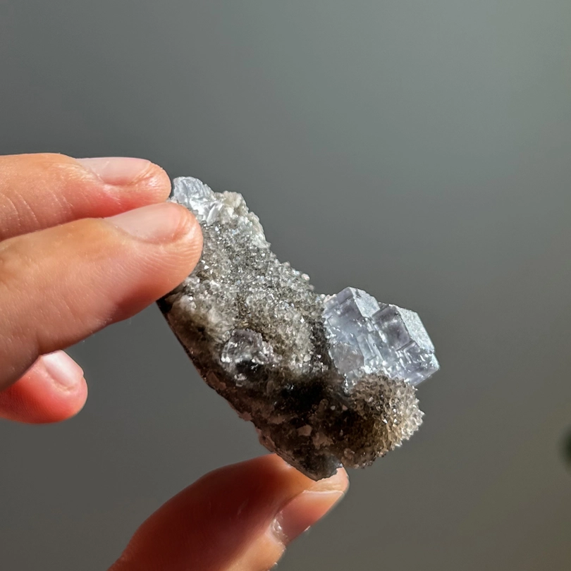 Calcedonio Nero con Fluorite Blu